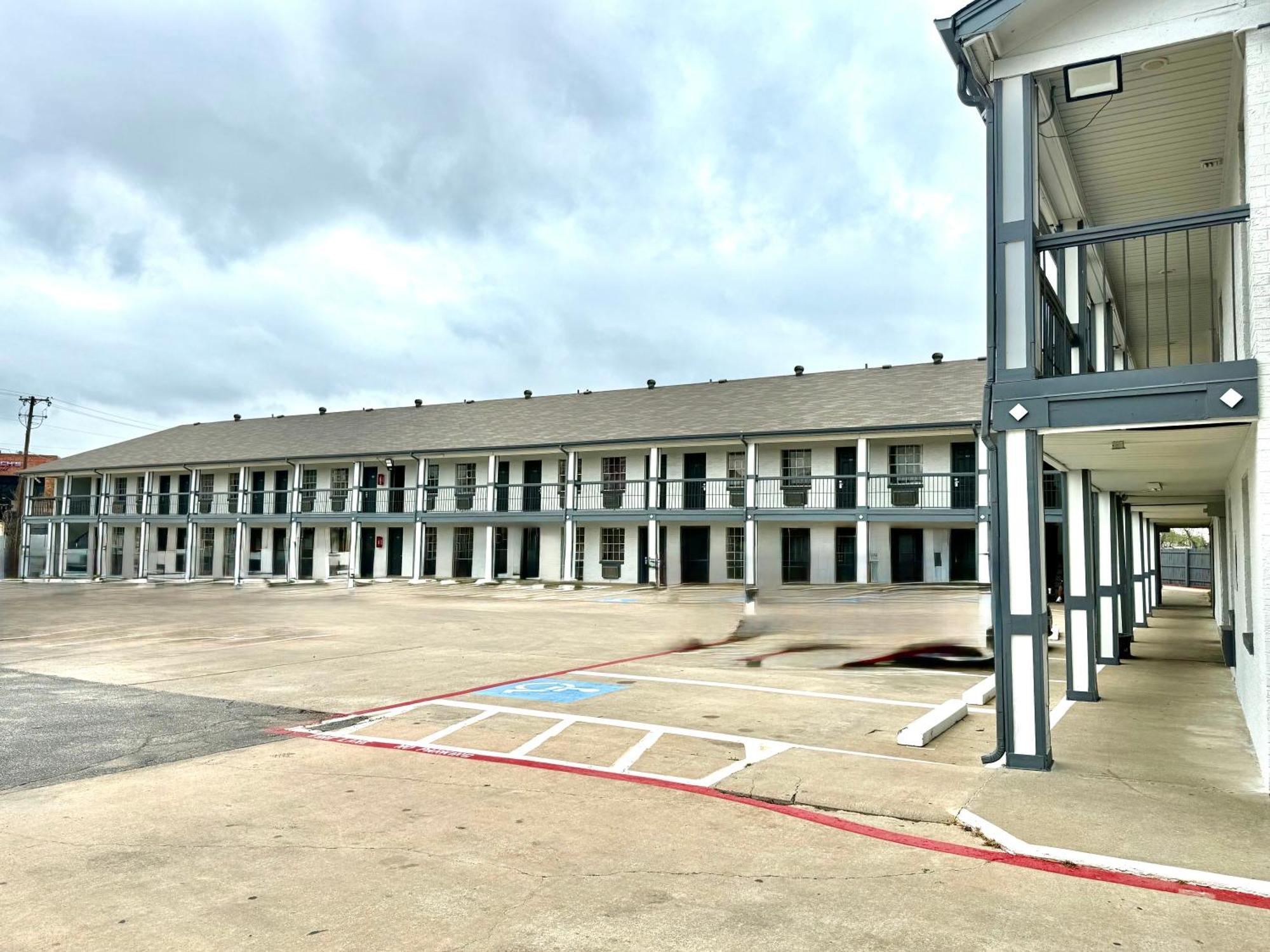 Sherman Inn מראה חיצוני תמונה