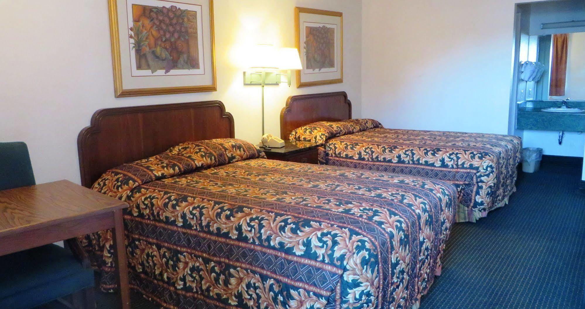Sherman Inn מראה חיצוני תמונה