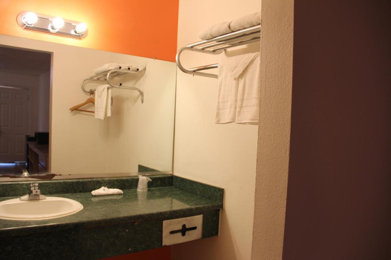 Sherman Inn מראה חיצוני תמונה